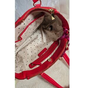On 34th hand bag red